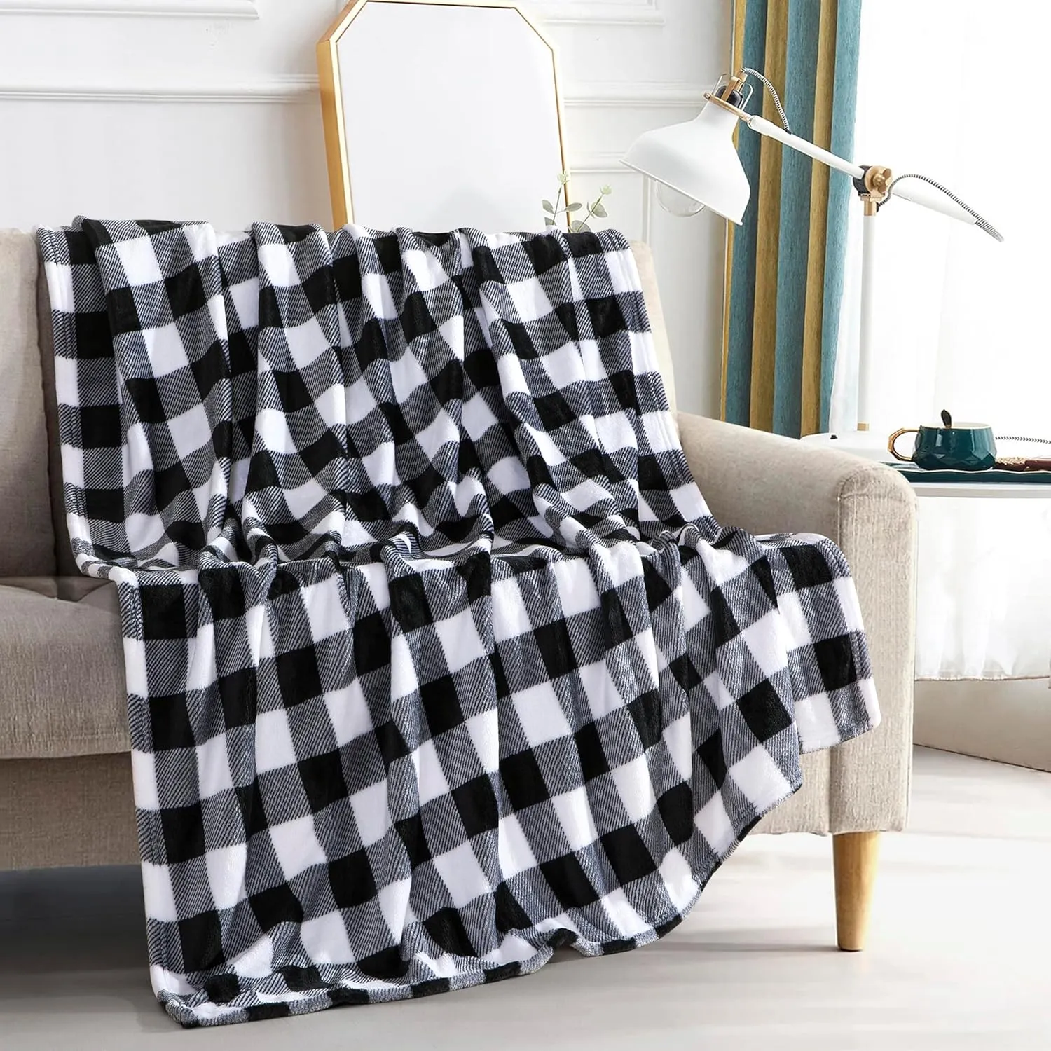Elegant Comfort Velvet Touch Ultra Plush Christmas Holiday Buffalo Plaid Fleece Throw/Blanket-50 x 60inch, Buffalo Black