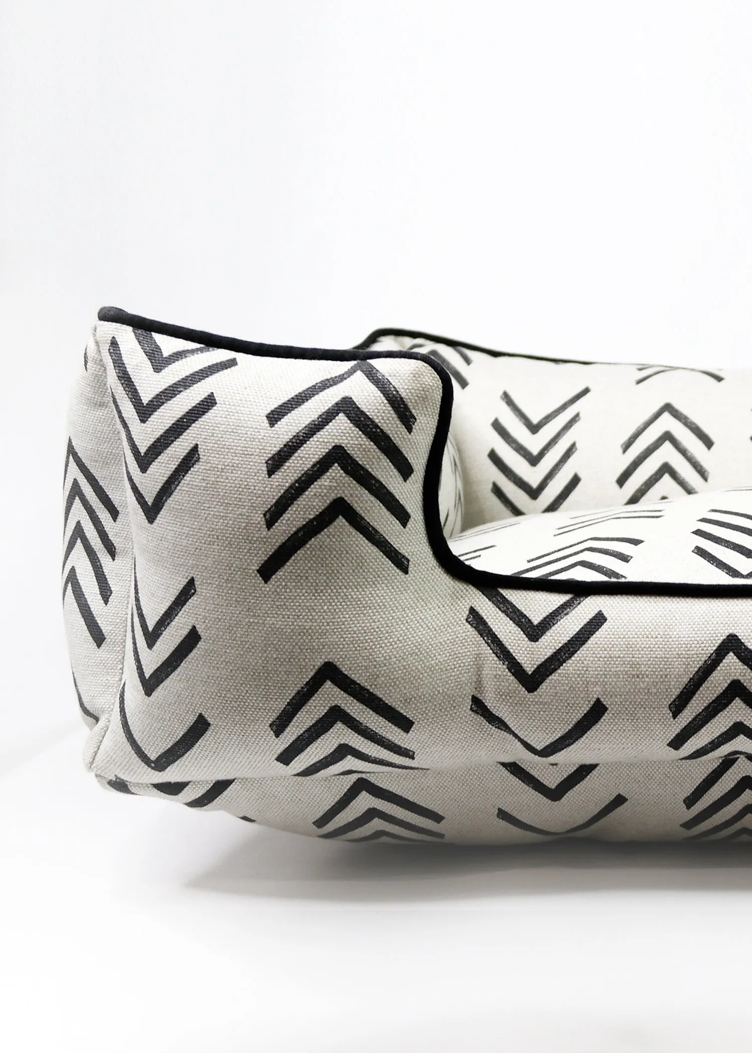 MODERN MUD CLOTH DRIFTER BED